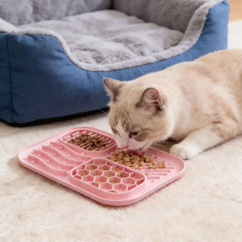 kf-S3b0c7695ea764fdf9b078e610b60b8c1v Pet Licking Mat Slow Feeder Bowl for Dogs, Anti-Spill Dog Bowl, Cat and Dog Feeding Supplies - Image 1