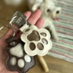 Pet Paw Print Leather Keepsake AirTag Case, Dog Cat Fur Storage Holder with Key Ring, Protective Cover for Tracker, Cute Memori - Image 2